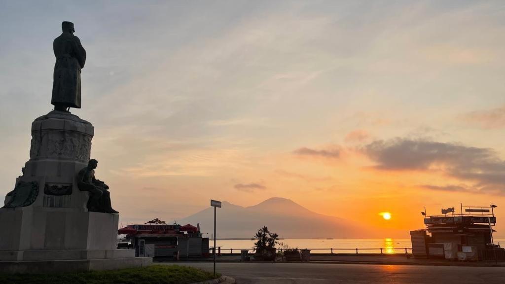 Partenope Comfort Daire Napoli Dış mekan fotoğraf
